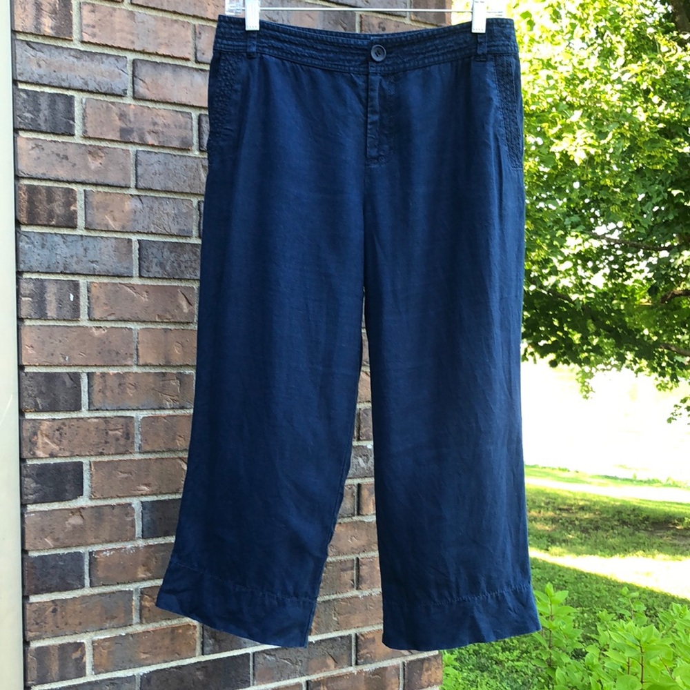 Navy Linen Capri Pants